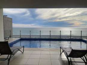 Hermoso y cálido departamento frente al mar